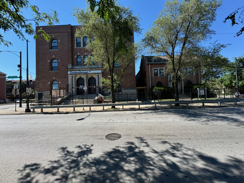 2401 W Congress Pky, Chicago, IL for sale - Primary Photo - Image 1 of 1