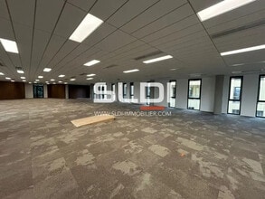 Rue Sans Souci, Limonest to rent Interior Photo- Image 2 of 9