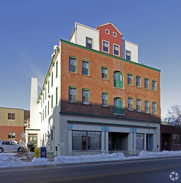 365 Eddy St, Providence, RI for sale - Primary Photo - Image 1 of 1