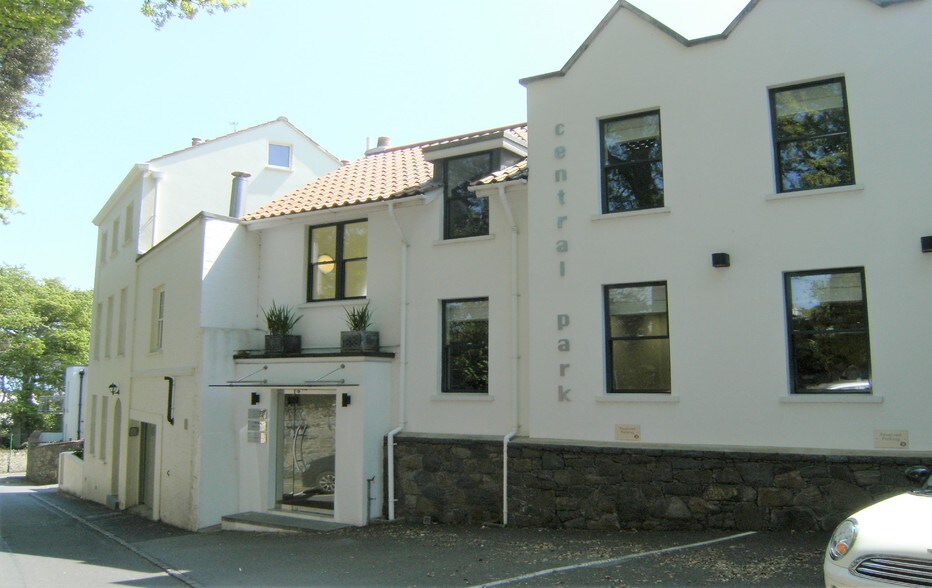 Candie Rd, Guernsey for sale - Primary Photo - Image 1 of 1