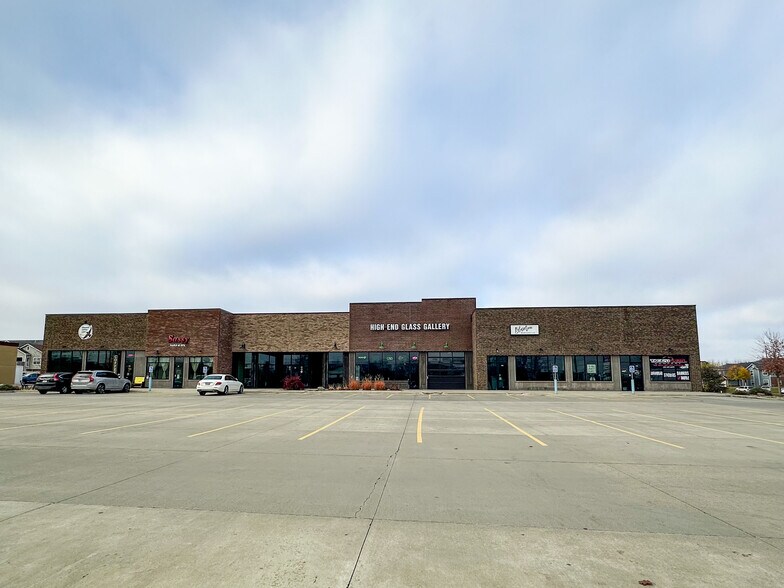 509-519 N Splitrock Blvd, Brandon, SD for rent - Building Photo - Image 1 of 3