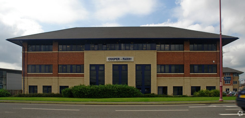 3 Centro Pl, Derby to rent - Building Photo - Image 2 of 6