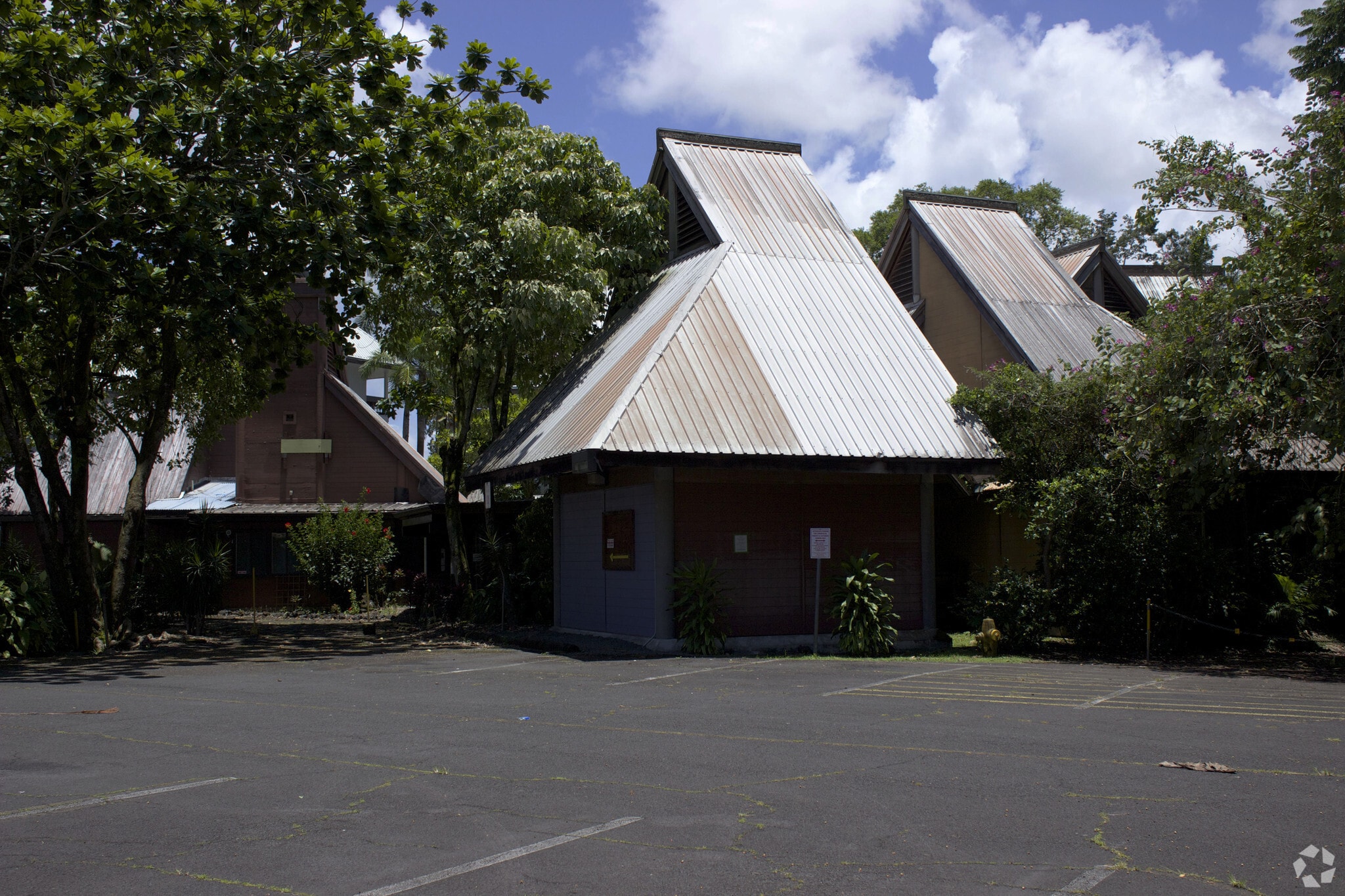 400 Hualani St, Hilo, HI to rent Primary Photo- Image 1 of 6