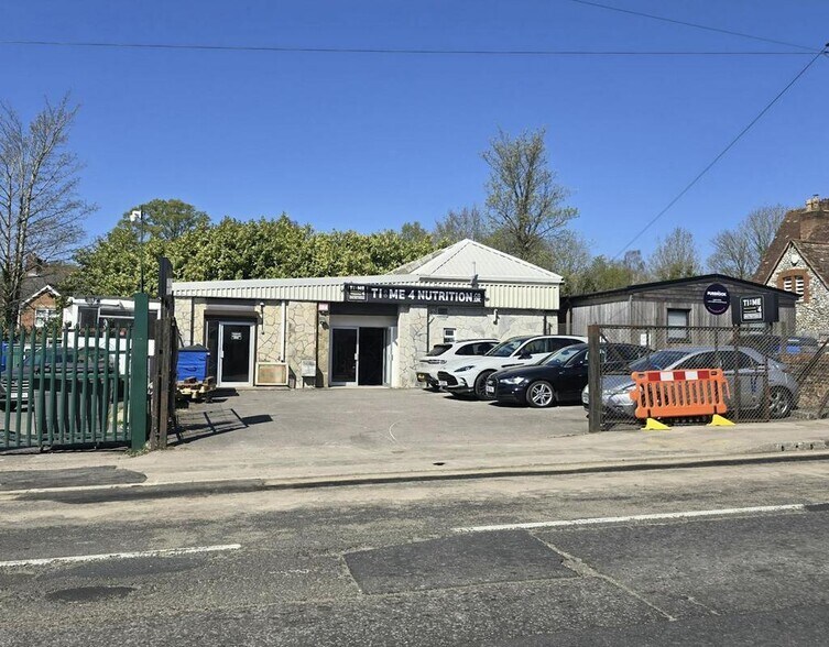 3A London Rd, Purbrook for sale - Building Photo - Image 1 of 1