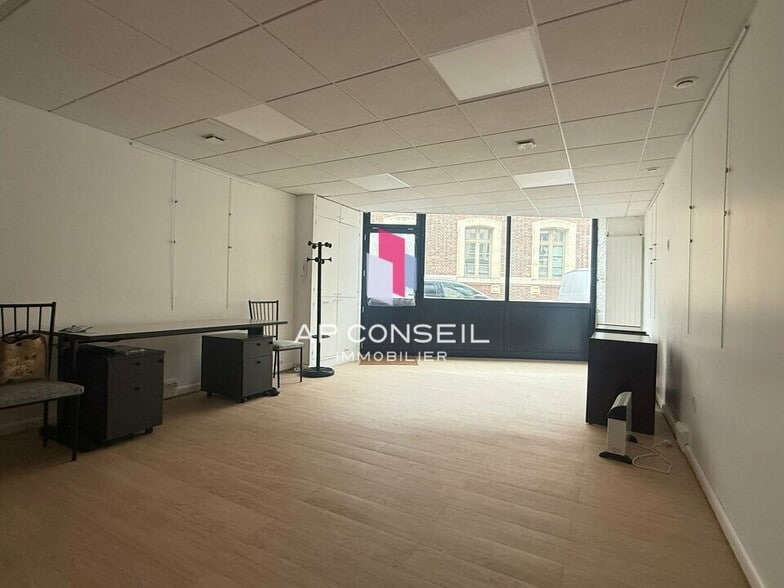 Retail in Versailles for sale - Building Photo - Image 2 of 9
