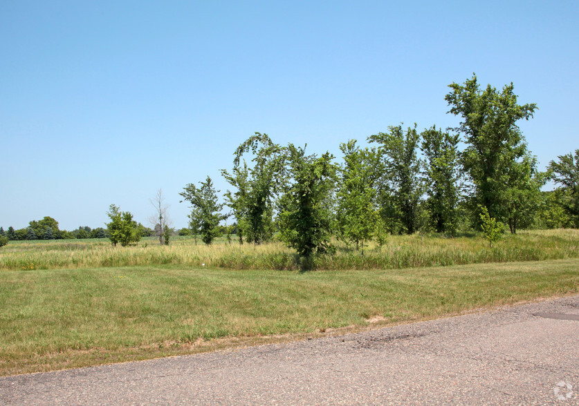 39th St N, Lake Elmo, MN for sale - Primary Photo - Image 1 of 1