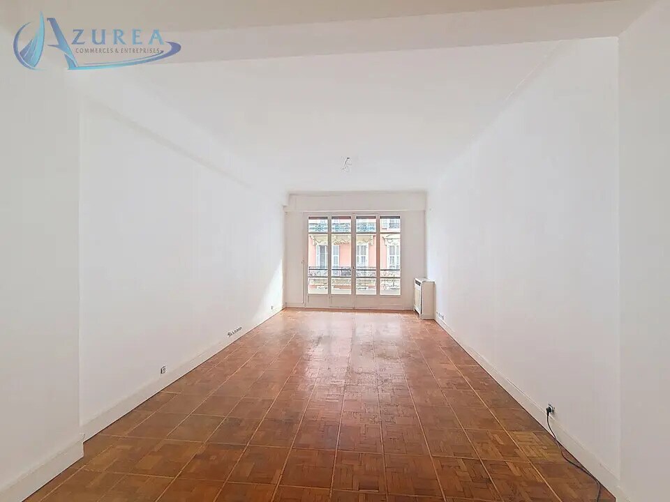 Location Bureaux 67 m² - Photo 1