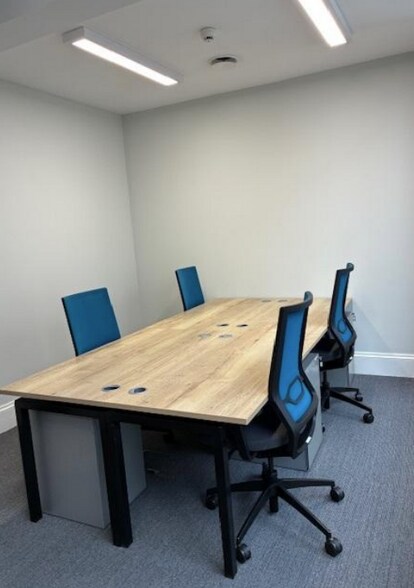 Glategny Esplanade, Guernsey to rent - Interior Photo - Image 2 of 4