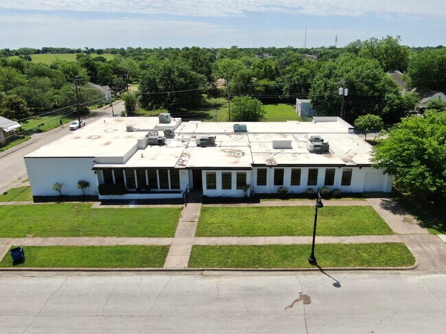 More details for 970 E Humbolt St, Fort Worth, TX - Office / Retail to Rent