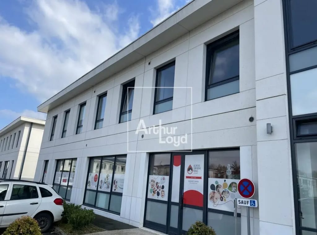 Vente Bureaux 81 m² - Photo 1