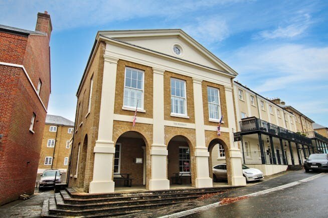 17 Buttermarket, Dorchester to rent Building Photo- Image 1 of 2