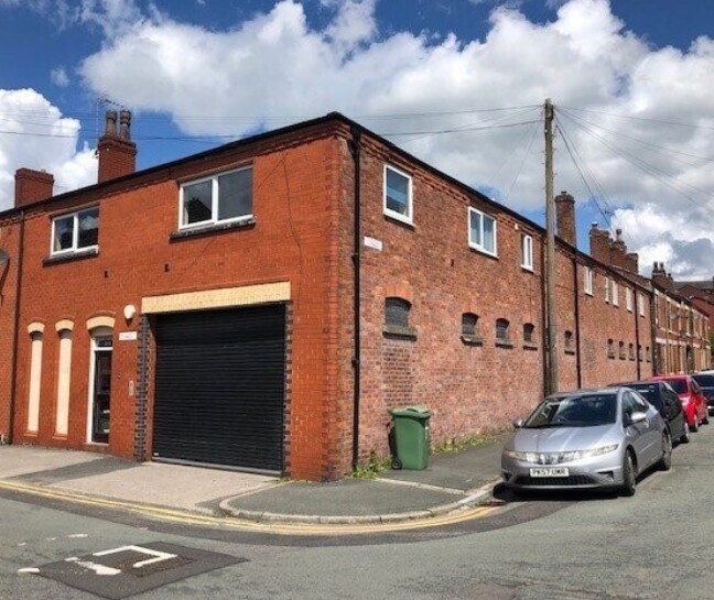 13-15 Pennington St, Wigan for sale - Building Photo - Image 1 of 1