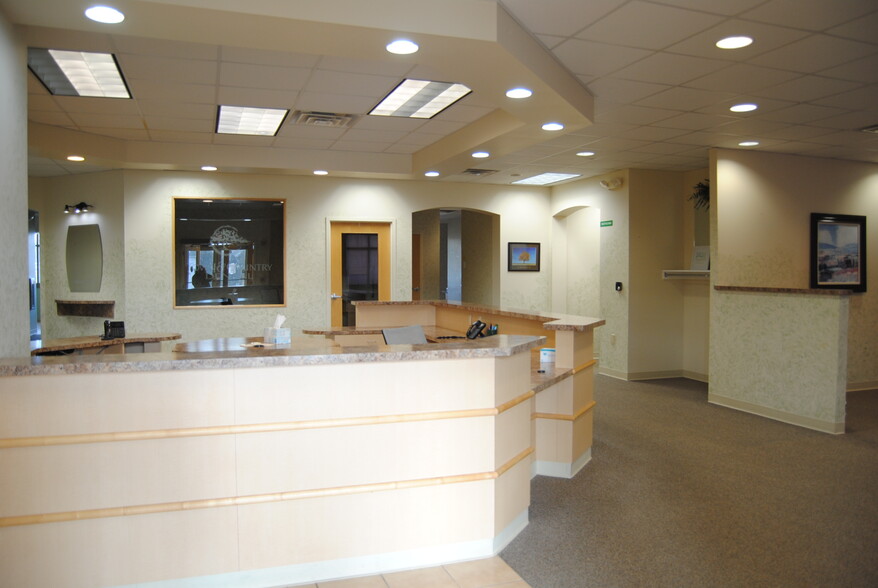 20566 Main st, Jackson, WI for rent - Lobby - Image 3 of 24