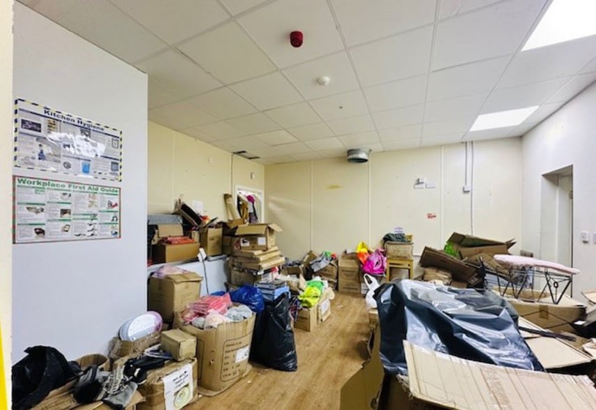 19 Church St, Blackpool for sale - Interior Photo - Image 2 of 4