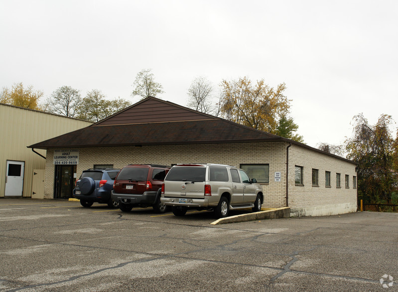 400 Lakeview Ct, Parkersburg, WV for rent - Building Photo - Image 2 of 2