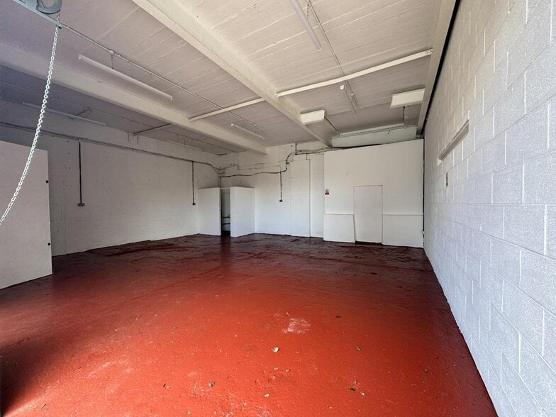 Moss Rd, Doncaster to rent - Building Photo - Image 3 of 8