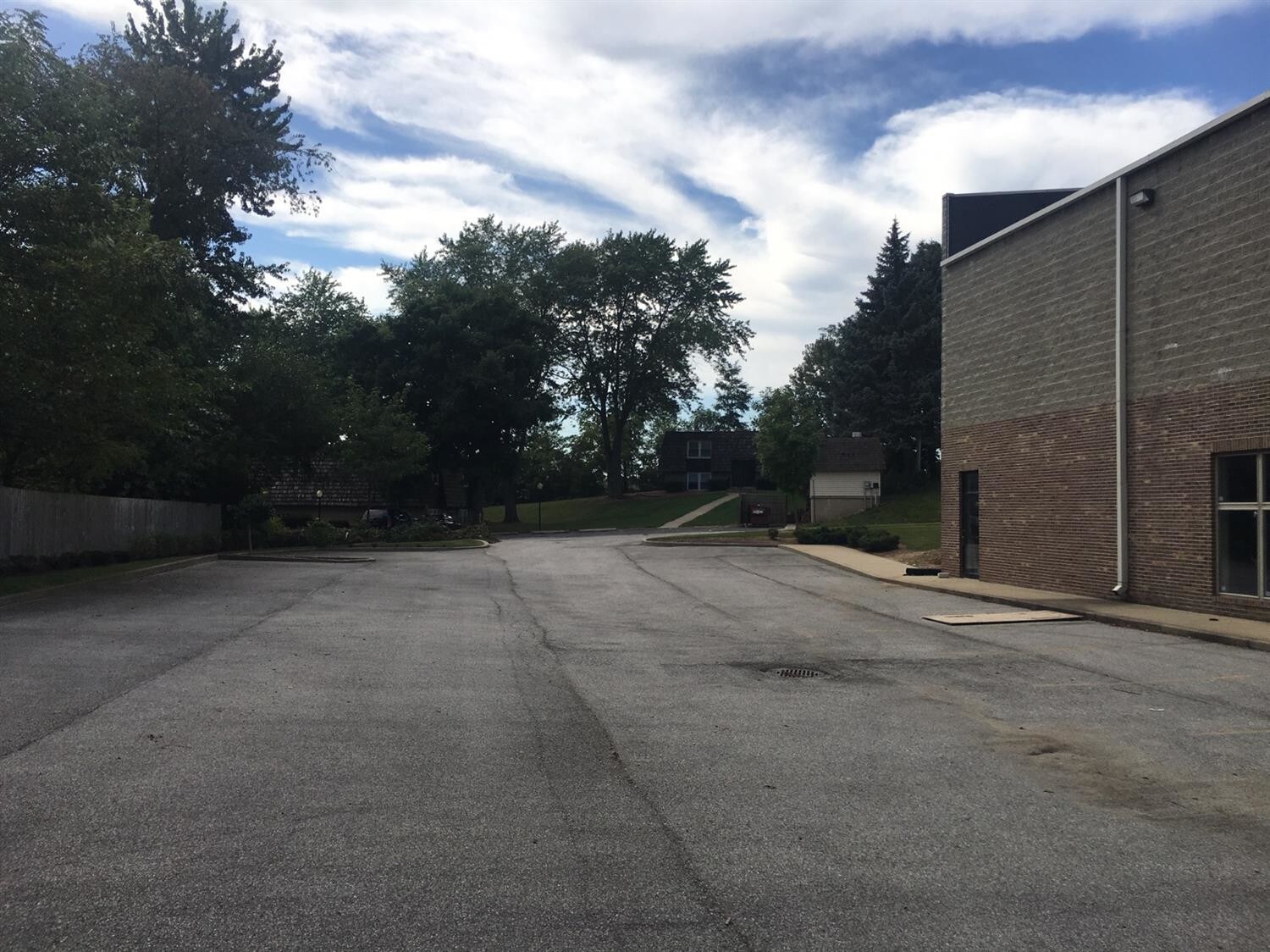 2202 SE Laporte Ave, Valparaiso 46383 Mayfield Plaza