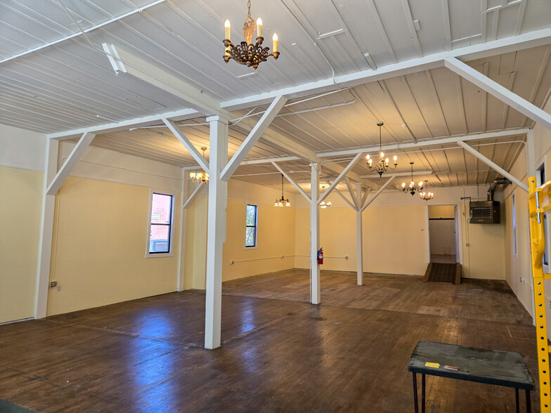 263 S Main St, Willits, CA for rent - Building Photo - Image 3 of 34