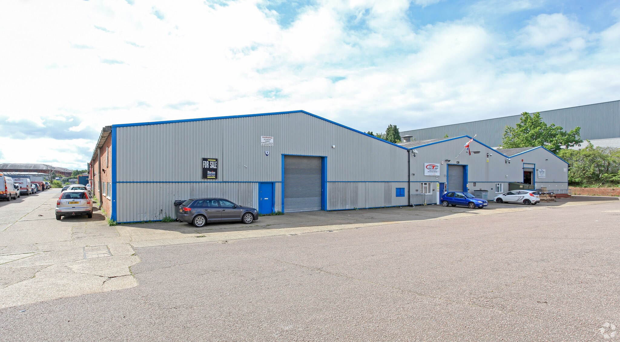 Bessemer Dr, Stevenage to rent Primary Photo- Image 1 of 9