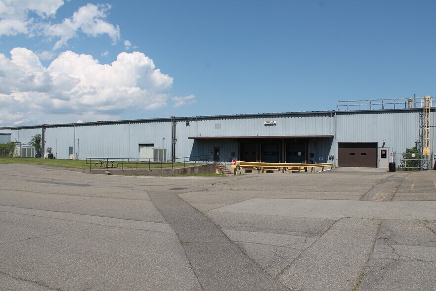 1001678 Enterprise Dr, Kingston, NY 12401 UK