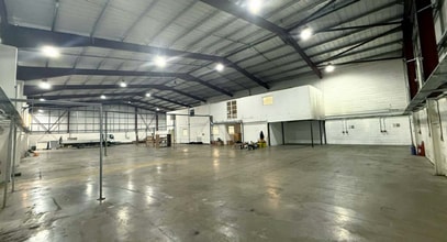 Inchinnan Rd, Paisley for sale Interior Photo- Image 2 of 8