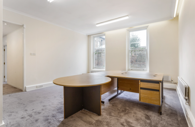 55 Church Rd, London for rent - Interior Photo - Image 2 of 3