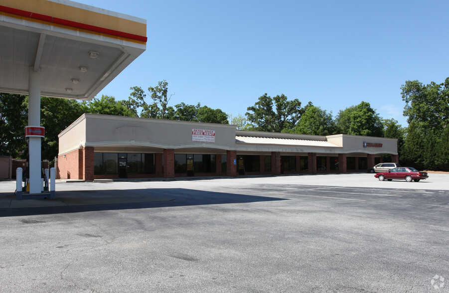 1108-1118 E Church St, Monroe, GA for rent - Primary Photo - Image 1 of 5