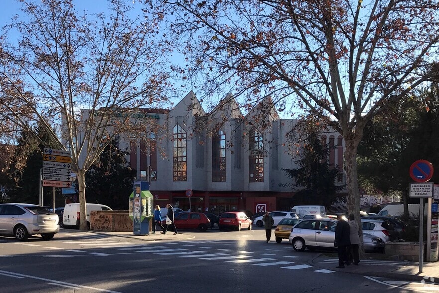 Avenida Covibar, 8, Rivas-Vaciamadrid, Madrid to rent - Building Photo - Image 1 of 4