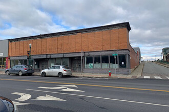 138 Main St, Newport, VT for sale Building Photo- Image 1 of 1