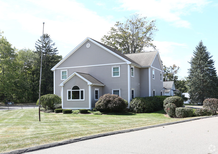 256 N Main St, Southington, CT for rent - Building Photo - Image 1 of 13