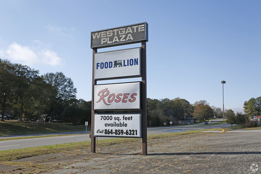 1320 Shelby Rd, Kings Mountain, NC for rent - Building Photo - Image 3 of 3