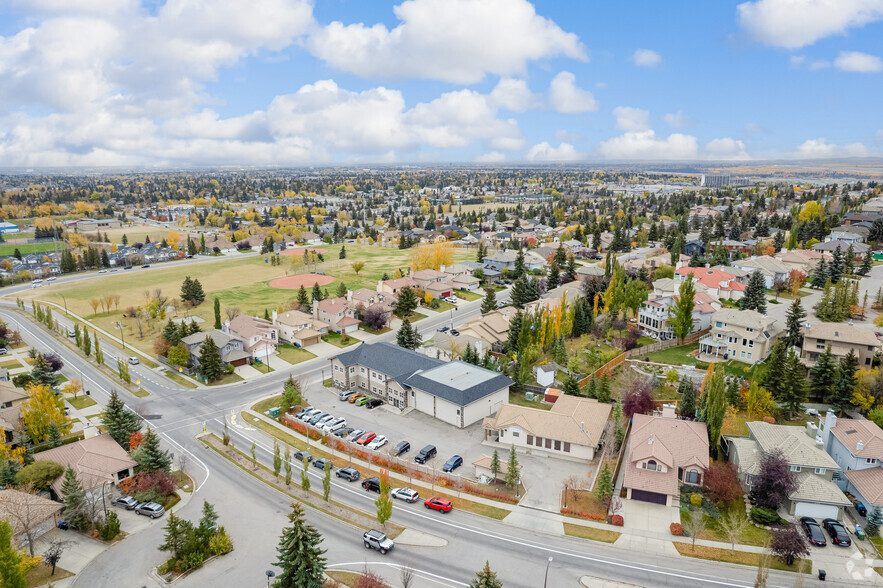 2115 Sirocco Dr SW, Calgary, AB for sale - Aerial - Image 3 of 5