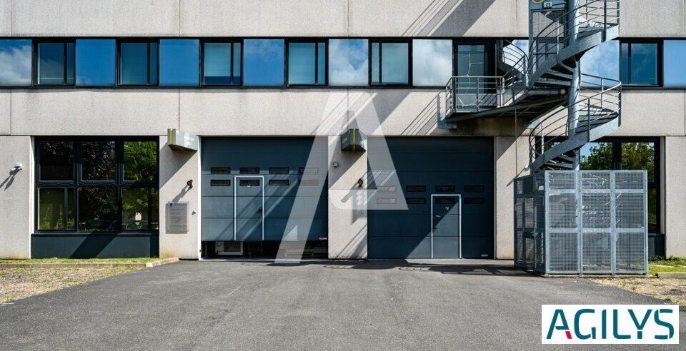 1 Rue Georges Besse, Antony to rent - Building Photo - Image 3 of 5