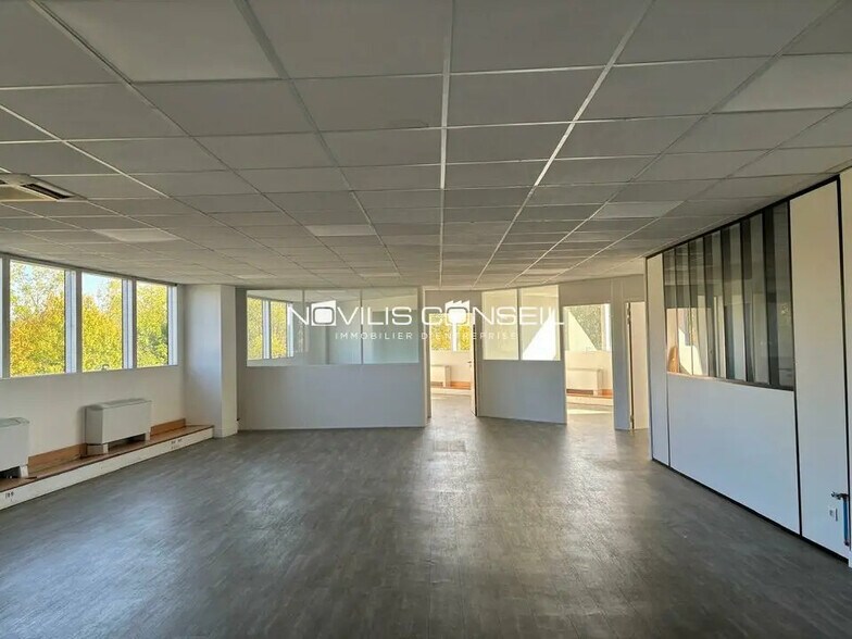 Office in Toulouse to rent - Building Photo - Image 1 of 7