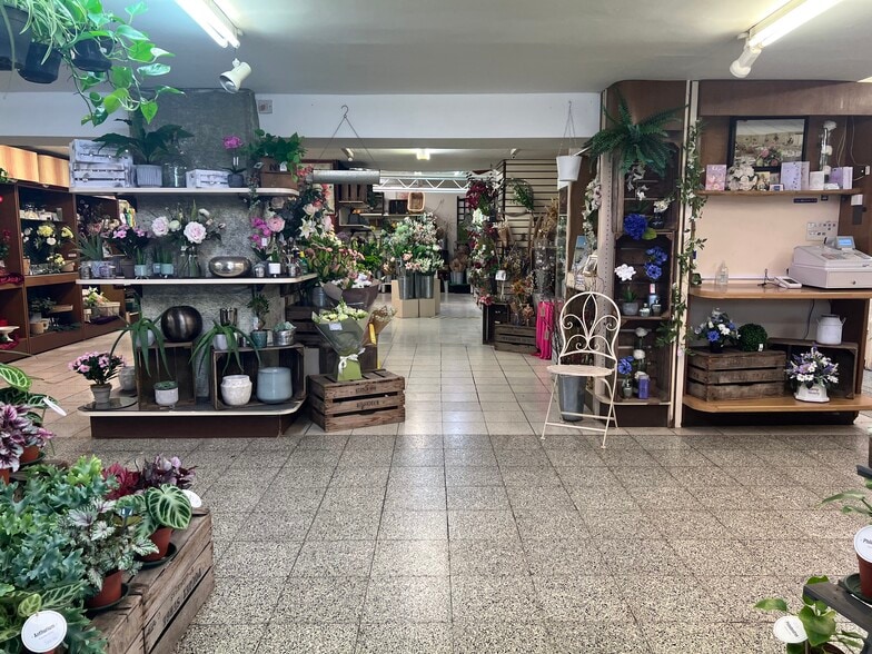 116 High St, Street for sale - Building Photo - Image 2 of 7