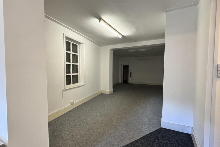 76 Station Rd, Gateshead to rent - Building Photo - Image 3 of 8