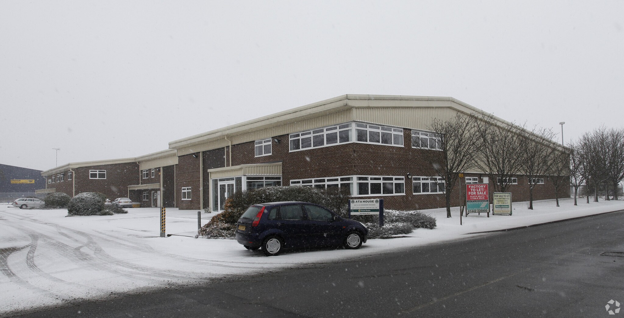 Boundary Way, Hemel Hempstead for sale Primary Photo- Image 1 of 1
