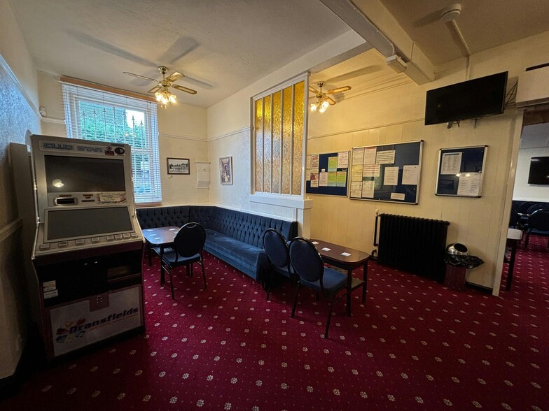 6 -8 Mountain St, Ashton Under Lyne for sale - Building Photo - Image 3 of 17