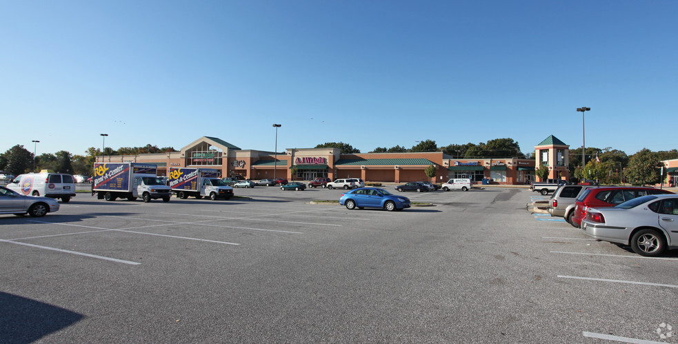 7700-7750 Ritchie Hwy, Glen Burnie, MD for rent - Building Photo - Image 2 of 9