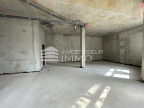 Office in Saint-Maur-des-Fossés to rent Interior Photo- Image 2 of 3