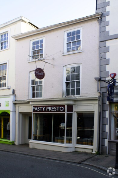 88 High St, Barnstaple for sale - Primary Photo - Image 1 of 1