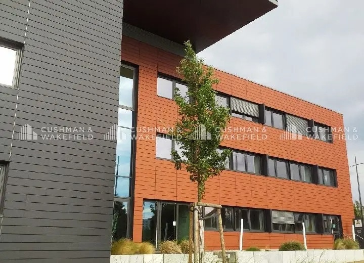 Location Bureaux 191 m² - Photo 1