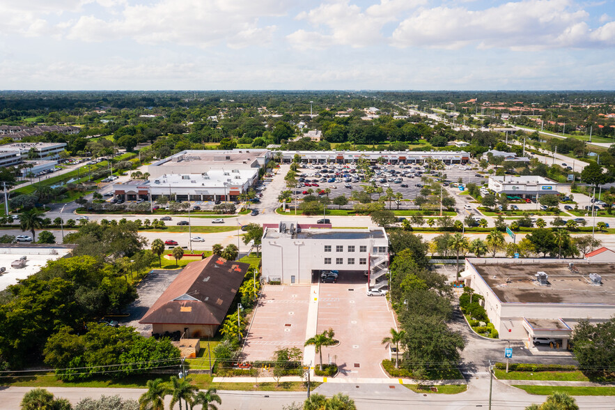 4640 S University Dr, Davie, FL for sale - Aerial - Image 2 of 70