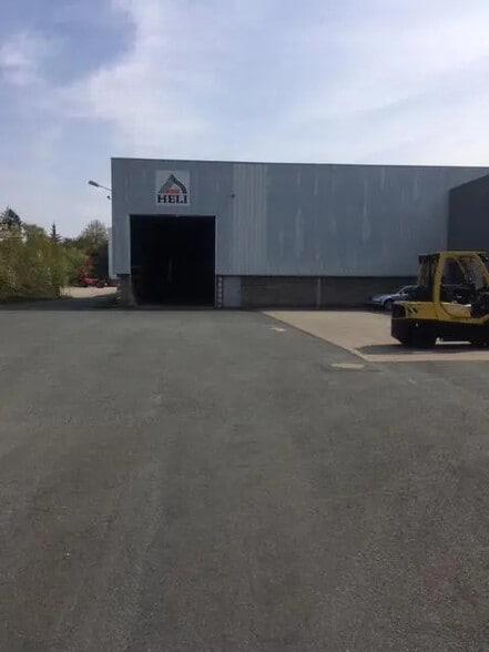 Industrial in SAINT-OUEN-L'AUMONE to rent - Building Photo - Image 1 of 14