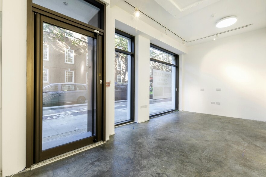 30-32 Grays Inn Rd, London for sale - Building Photo - Image 2 of 13