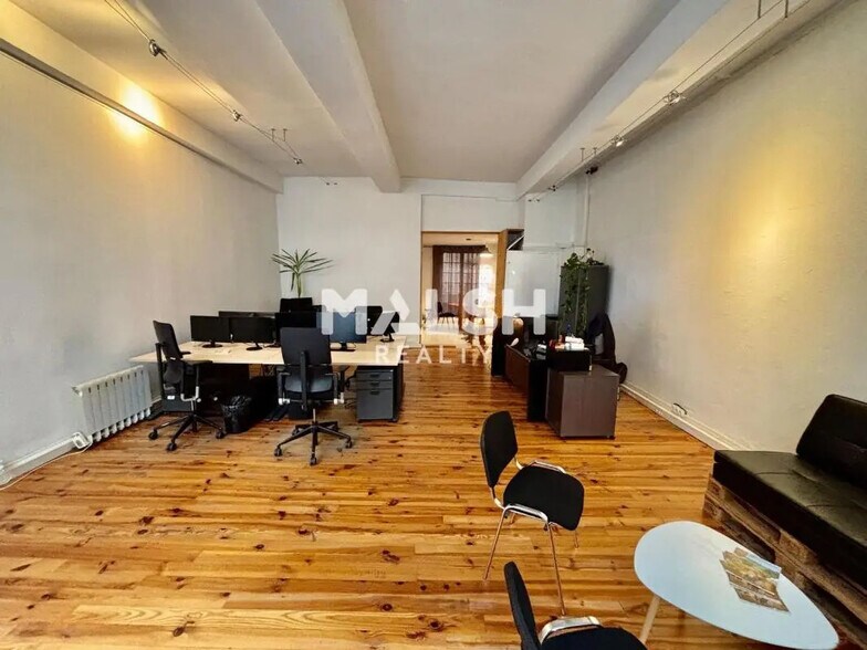 Office in Lyon to rent - Interior Photo - Image 3 of 7