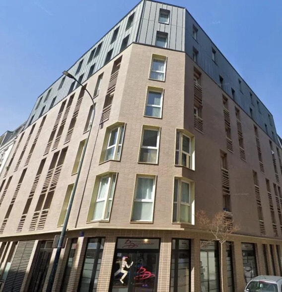 Office in Clichy to rent - Building Photo - Image 1 of 5