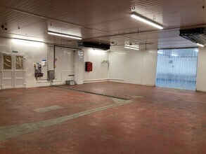 10 Roman Ridge Rd, Sheffield to rent Building Photo- Image 2 of 3