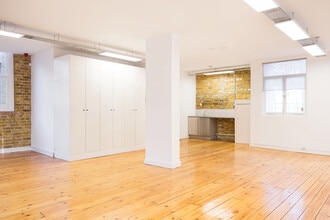 16-30 Provost St, London to rent Interior Photo- Image 2 of 3