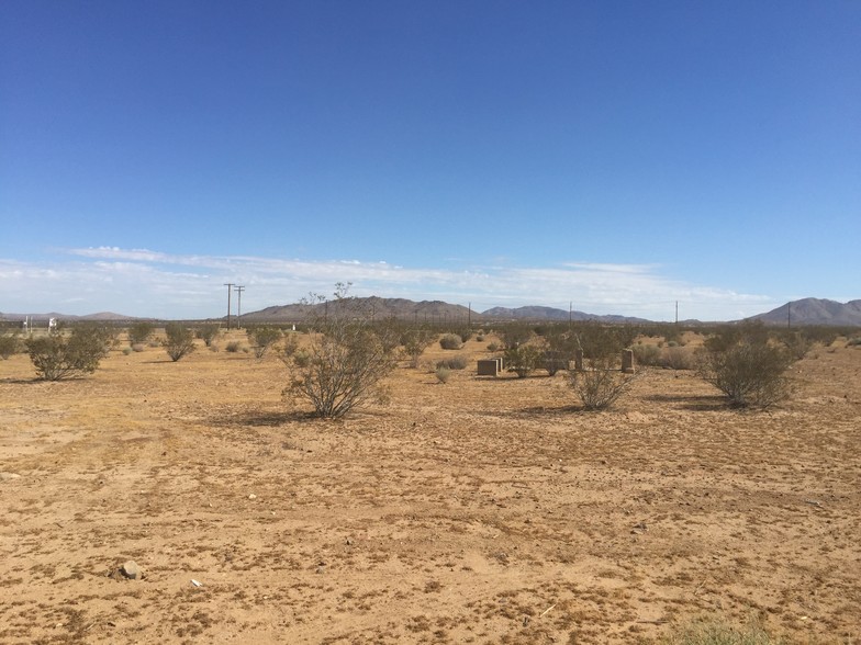 NE cnr Central Rd & Johnson Rd, Apple Valley, CA for sale - Primary Photo - Image 1 of 1